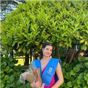 Profesora innovadora y comprensiva. Me gusta enseñar a adolescentes pero me desenvuelvo con soltura con cualquier franja de edad